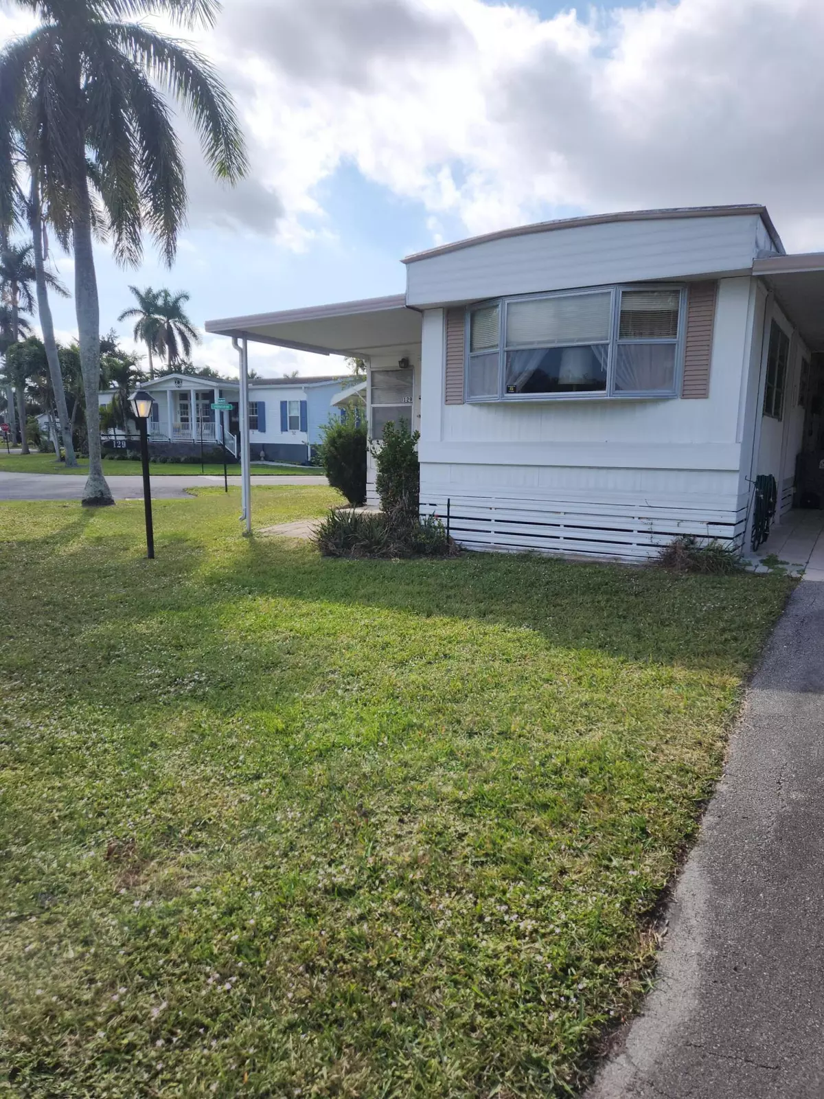 Boynton Beach, FL 33436,12375 S Military TRL 129