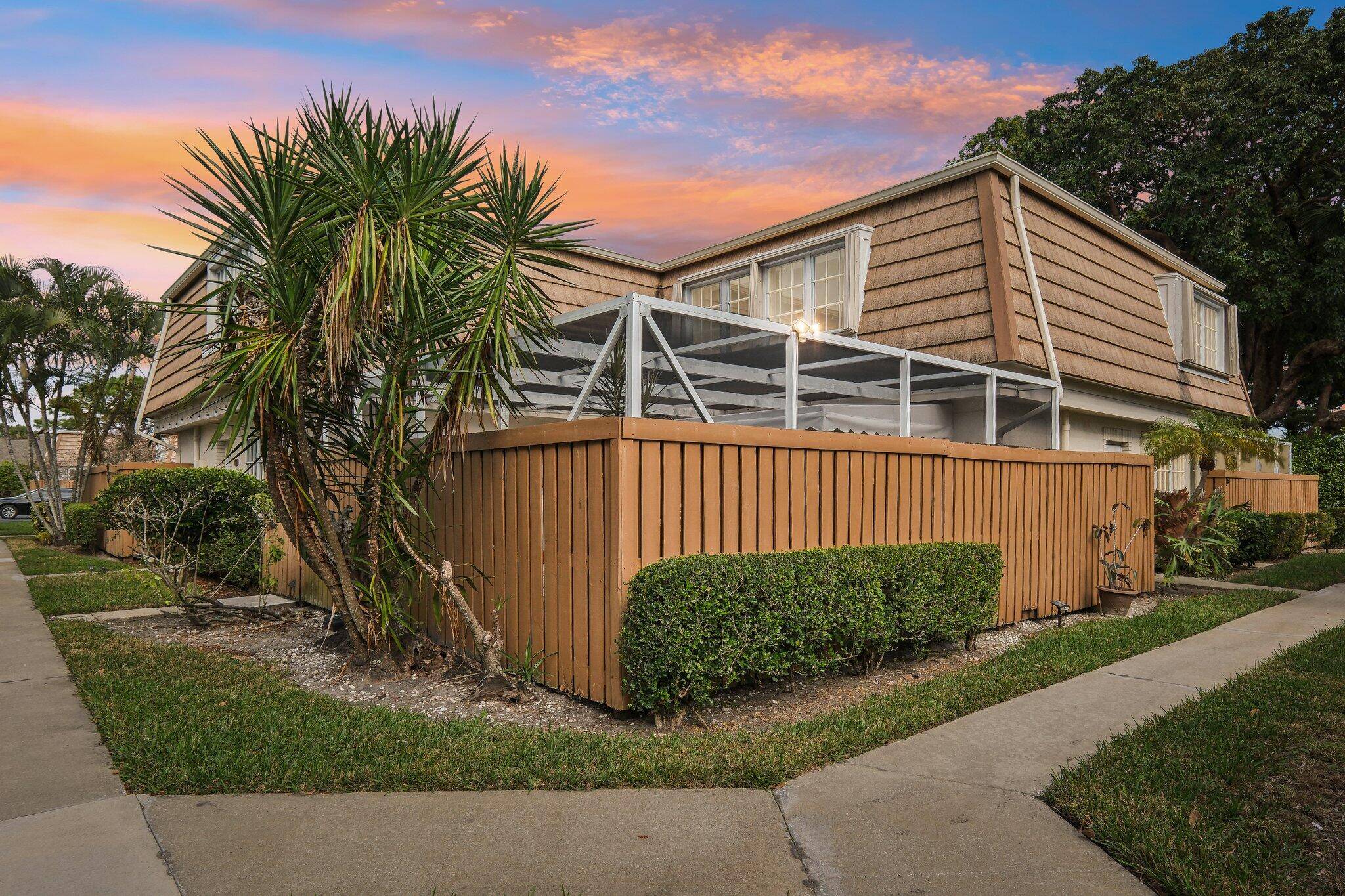11677 Ficus ST B, Palm Beach Gardens, FL 33410