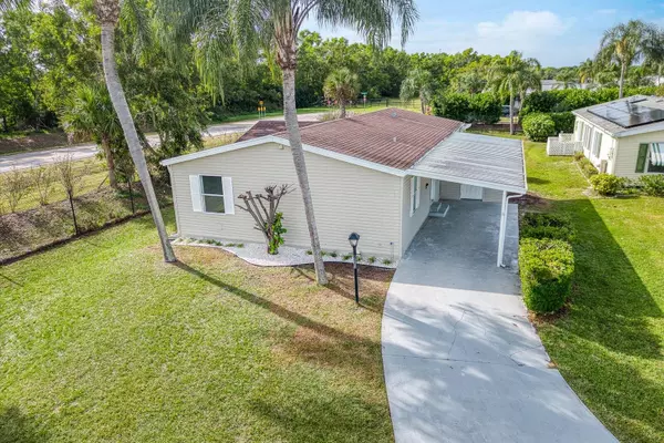 Port Saint Lucie, FL 34952,8564 Gallberry CIR