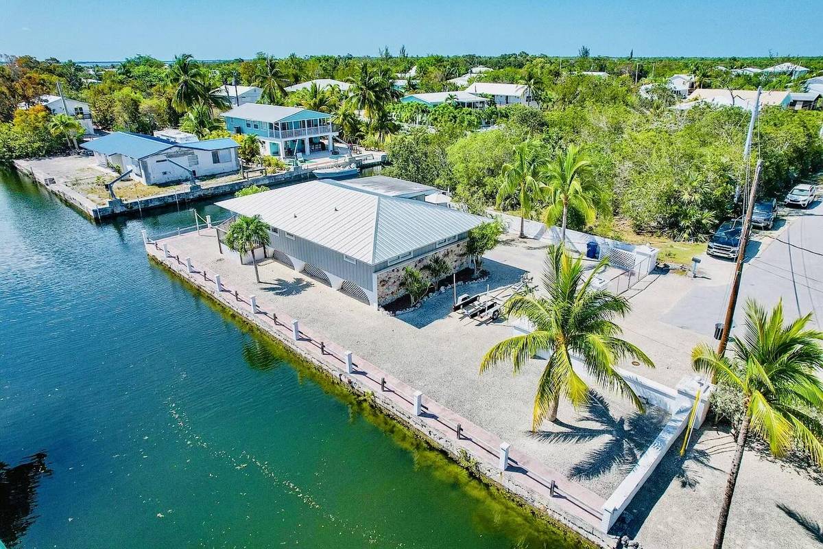 Big Pine Key, FL 33043,1540 Lantana LN