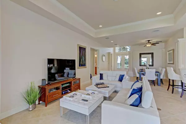 West Palm Beach, FL 33401,10655 La Strada