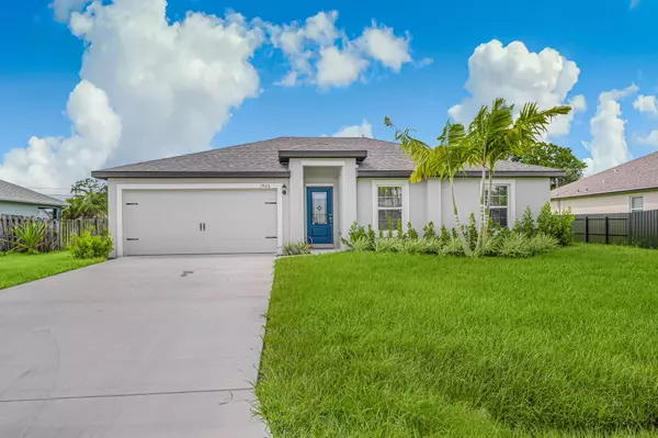 1926 SW Beard ST, Port Saint Lucie, FL 34953