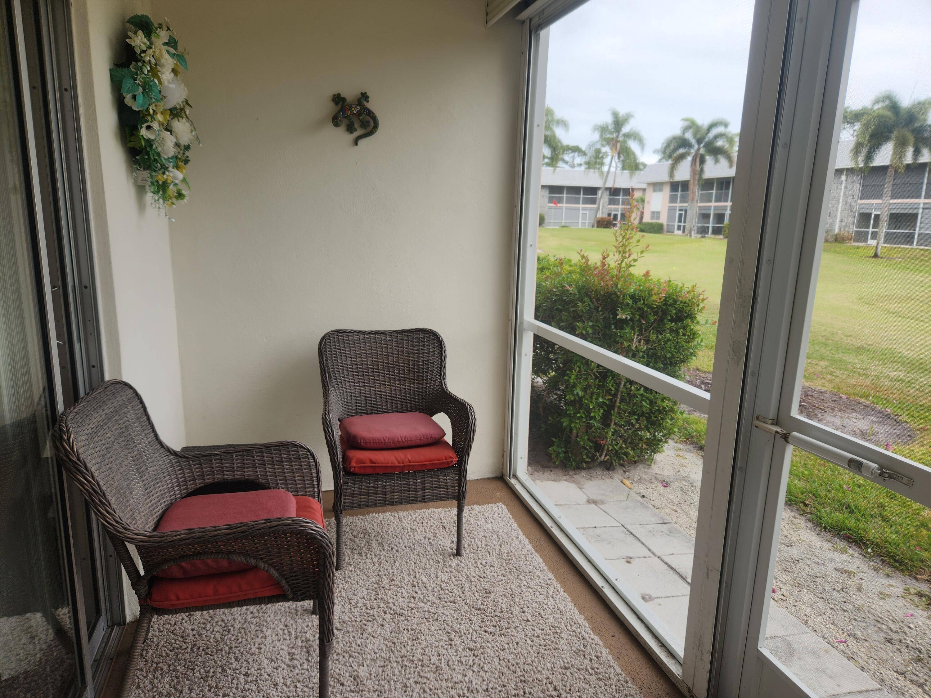Tequesta, FL 33469,18081 SE Country Club DR 41