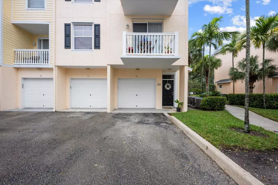 155 Galicia WAY 202, Jupiter, FL 33458