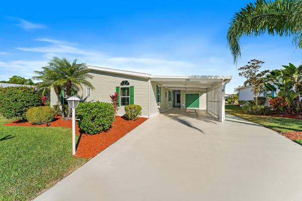 Port Saint Lucie, FL 34952,7805 Horned Lark CIR