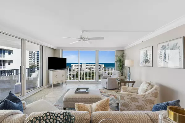 Tequesta, FL 33469,375 Beach RD 702