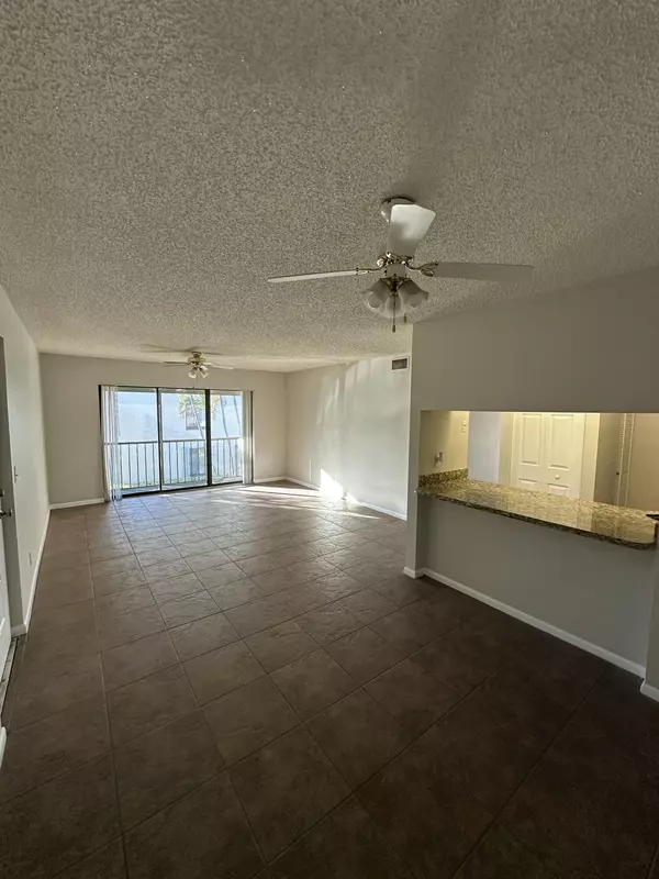 Greenacres, FL 33415,618 Sea Pine WAY E2