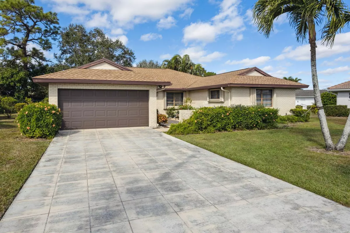 Boynton Beach, FL 33436,10733 S Green Trail DR