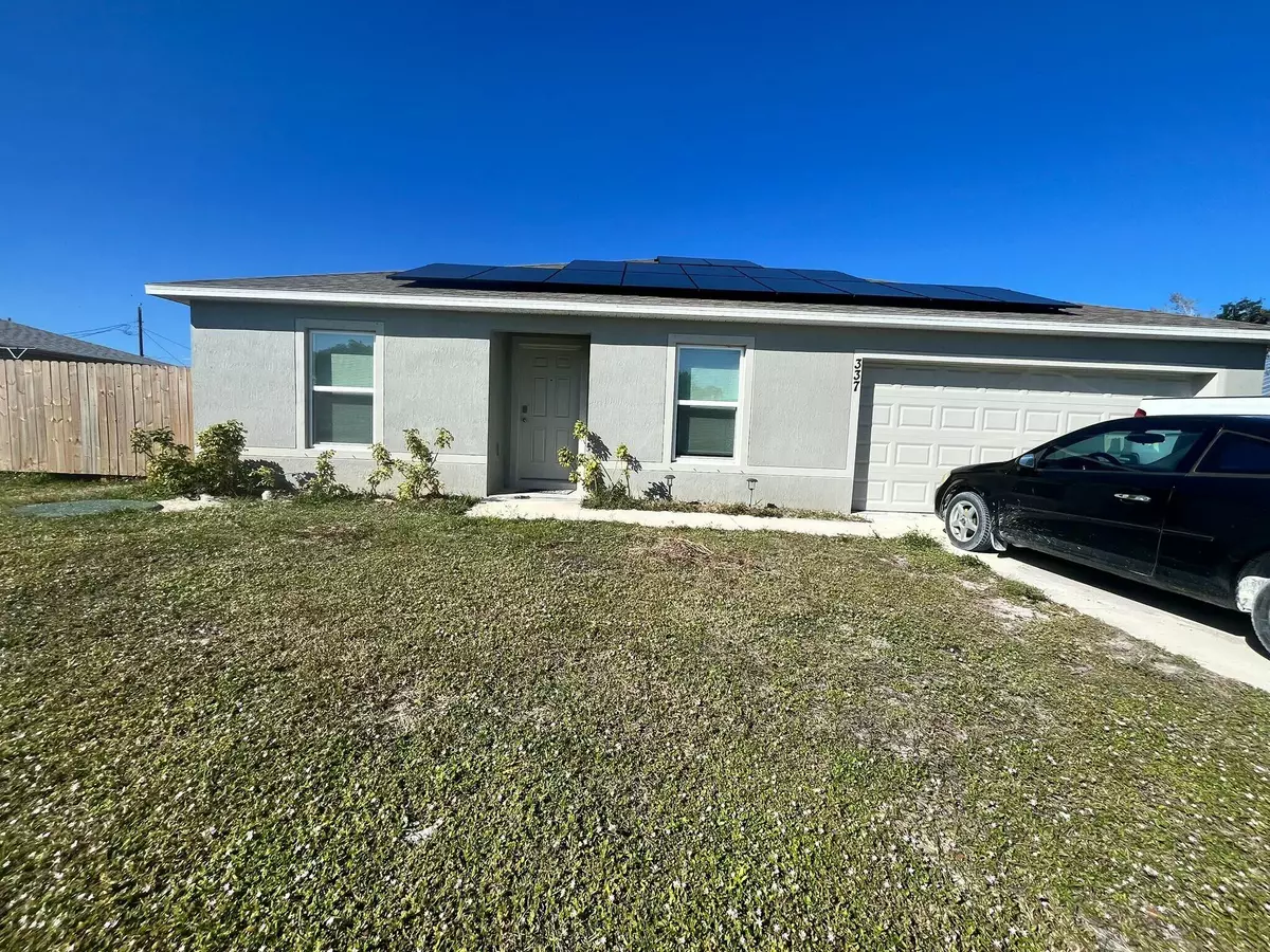 Port Saint Lucie, FL 34983,337 SE Starfish AVE