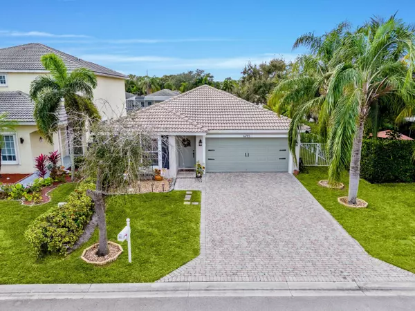 Lake Worth, FL 33463,6793 Hendry DR