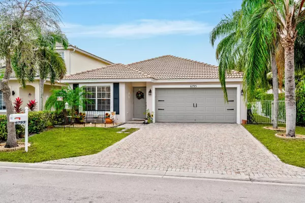 Lake Worth, FL 33463,6793 Hendry DR