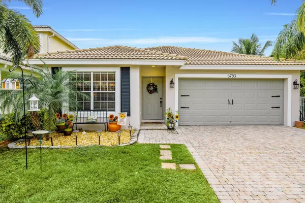 Lake Worth, FL 33463,6793 Hendry DR