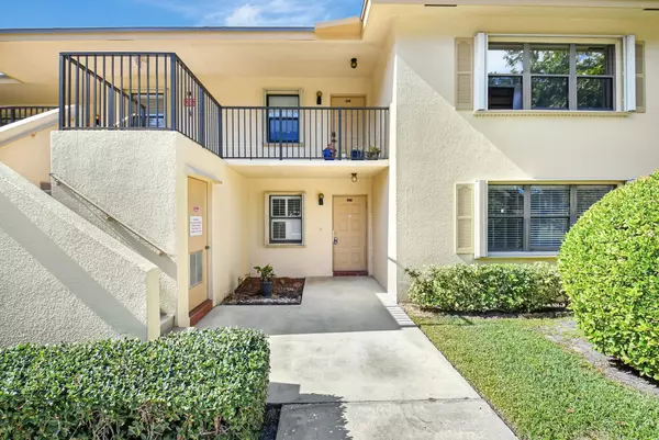 Delray Beach, FL 33445,2900 SW 22nd CIR 221f