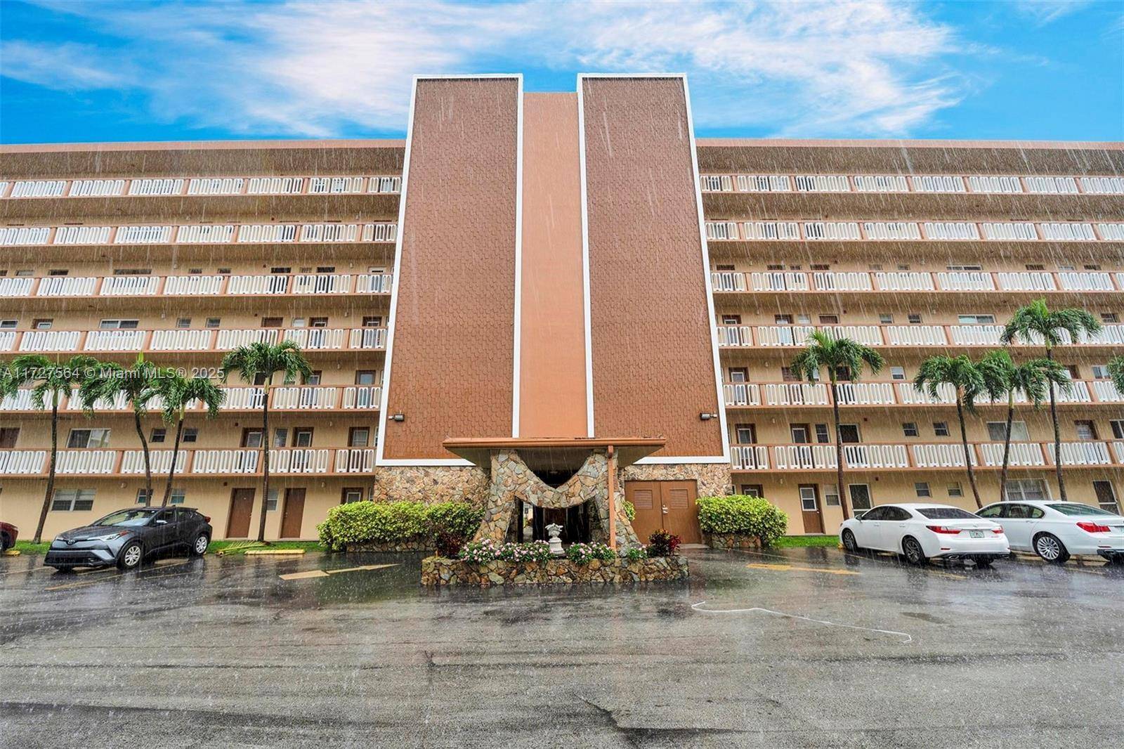 Hallandale Beach, FL 33009,501 NE 14th AVE 106