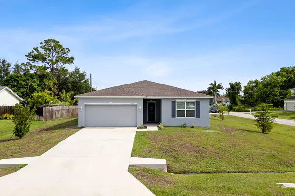 2255 SW Jay AVE, Port Saint Lucie, FL 34953