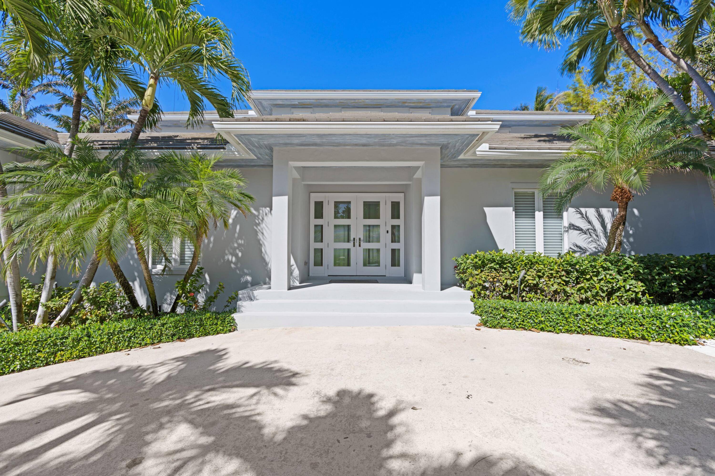 Palm Beach, FL 33480,129 Woodbridge RD