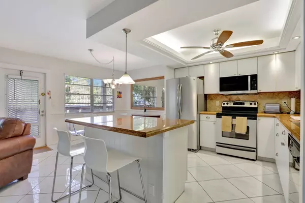 2004 Ventnor G,  Deerfield Beach,  FL 33442