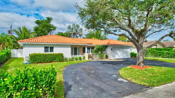 869 NW 6th TER, Boca Raton, FL 33486