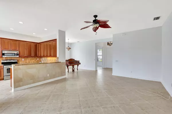 Boynton Beach, FL 33437,10623 Silverton LN