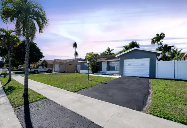 22659 SW 65 AVE, Boca Raton, FL 33428