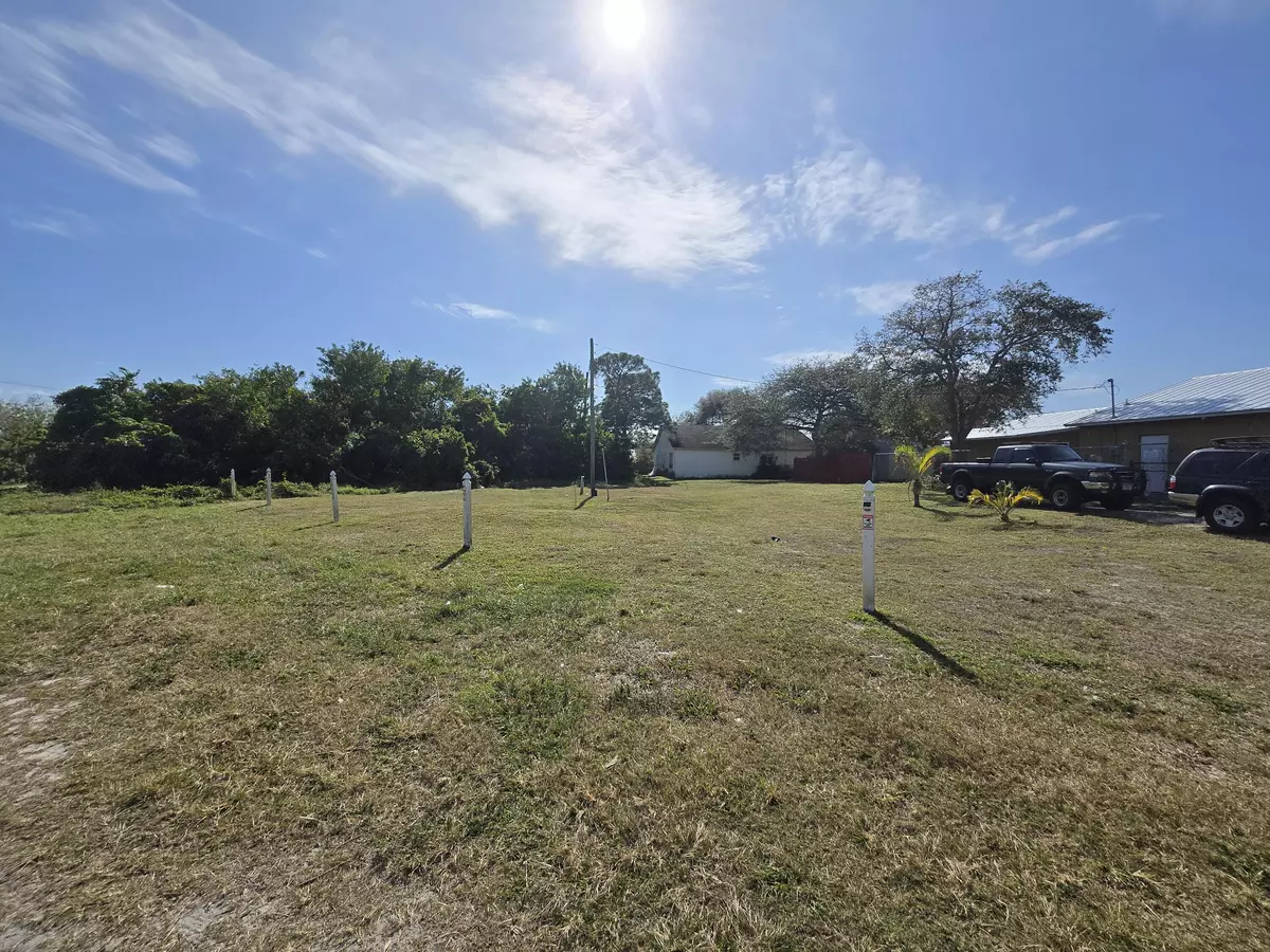 Port Salerno, FL 34997,0 SE Primrose WAY
