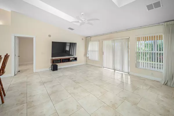 Port Saint Lucie, FL 34953,1573 SW Fortune RD