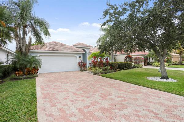 8231 Bob O Link DR, West Palm Beach, FL 33412