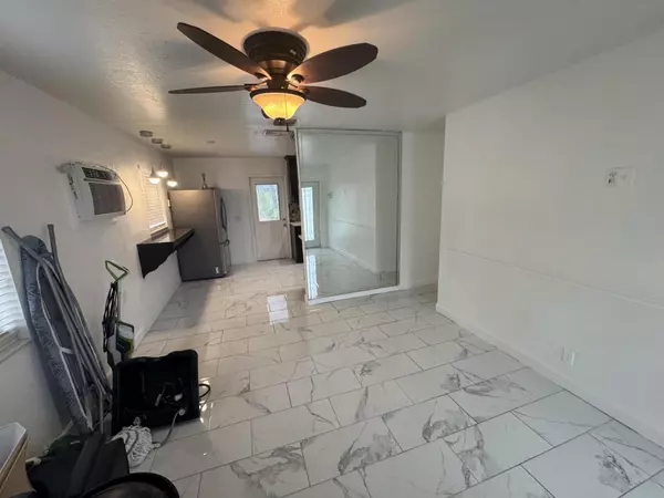 Riviera Beach, FL 33404,1658 W 15th ST