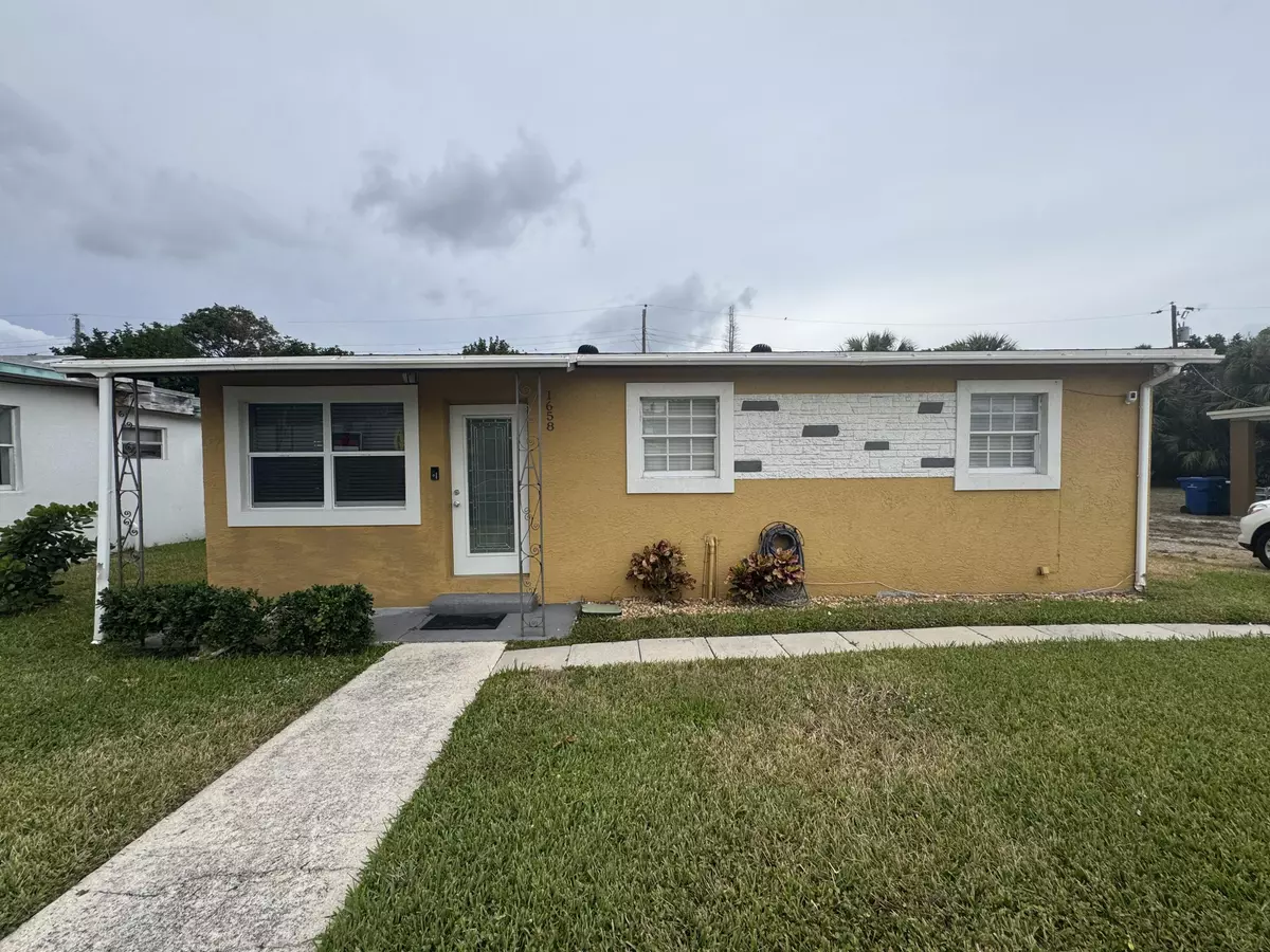 Riviera Beach, FL 33404,1658 W 15th ST