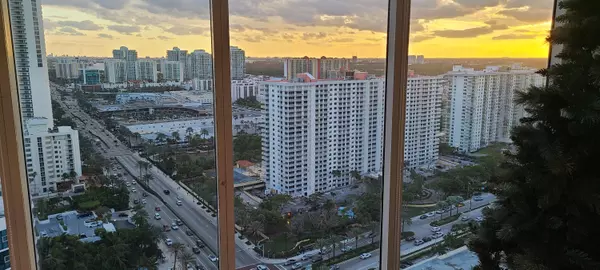 Sunny Isles Beach, FL 33160,17555 Collins AVE 2701