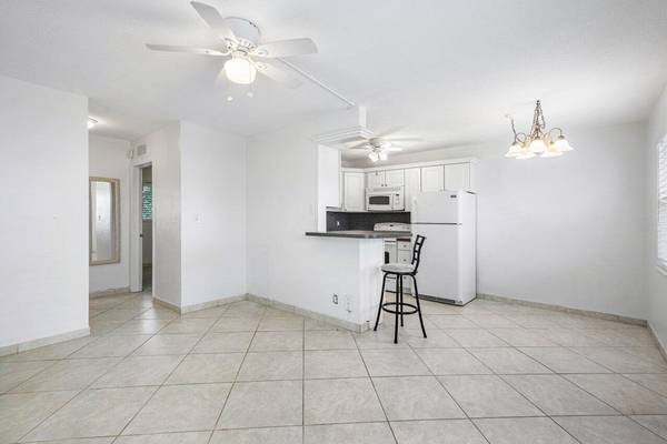 Dania, FL 33004,22 SE 3rd TER 7