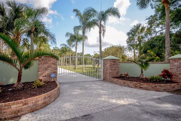 10534 Dogwood Trail, Jupiter, FL 33478