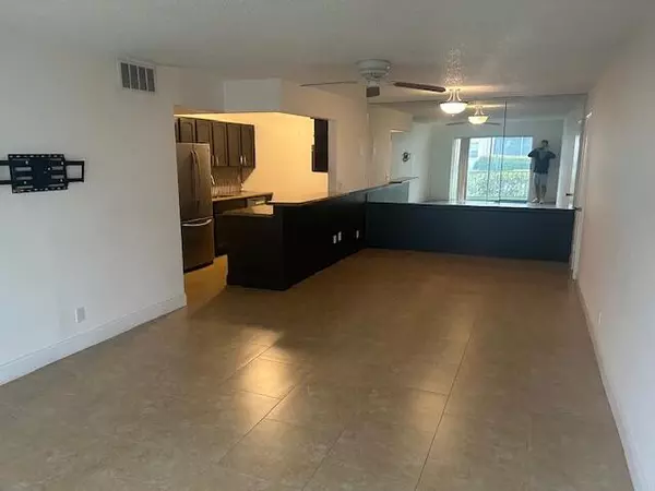 Fort Lauderdale, FL 33308,6387 Bay Club DR 1