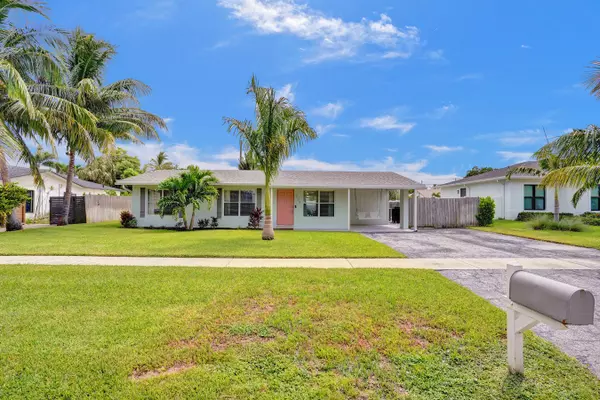 Delray Beach, FL 33444,538 Ibis DR