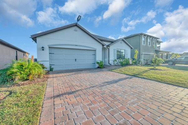 Palm Bay, FL 32909,846 SE Remington Green DR