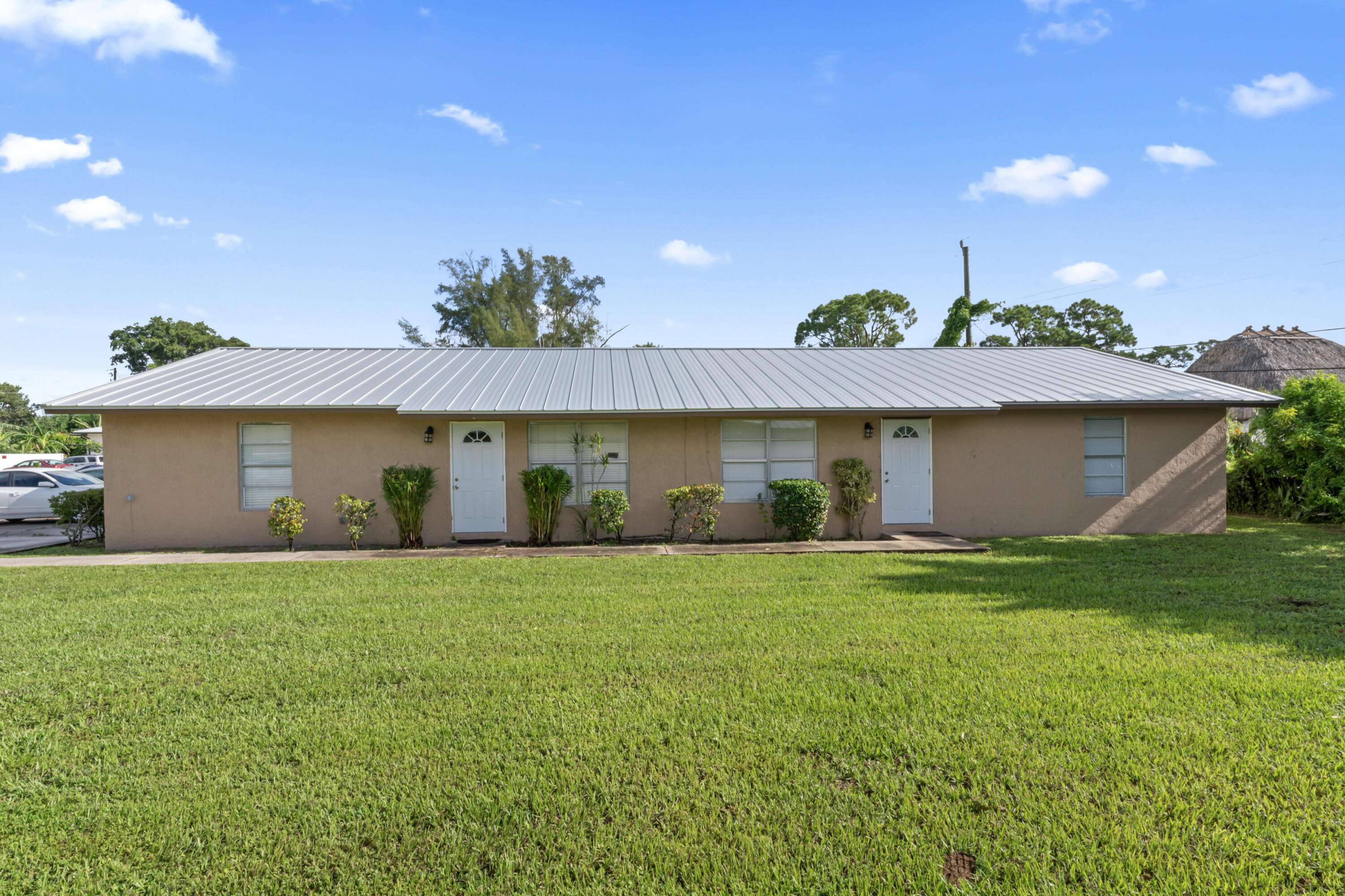 West Palm Beach, FL 33417,1686 Magnolia DR