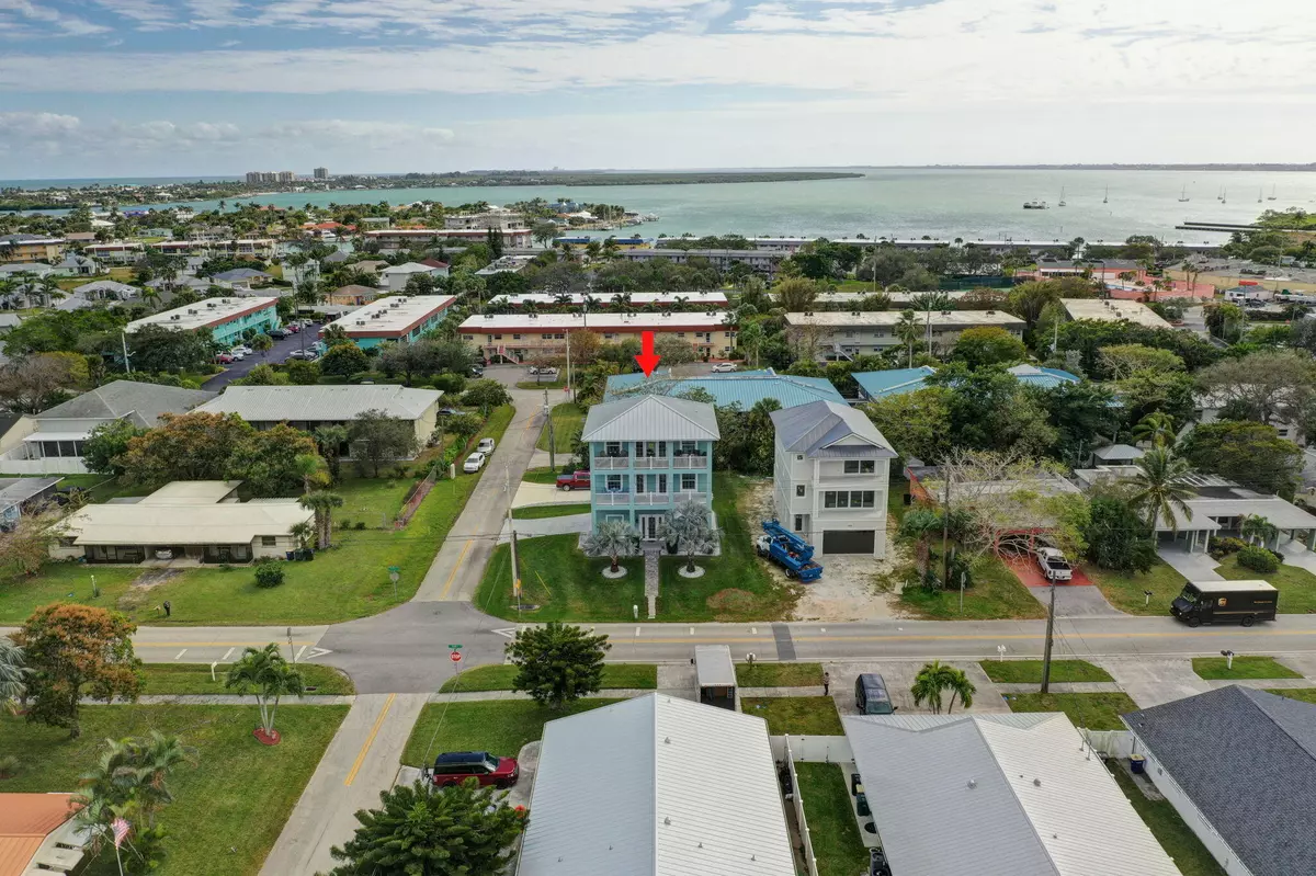 Hutchinson Island, FL 34949,1181 Binney DR