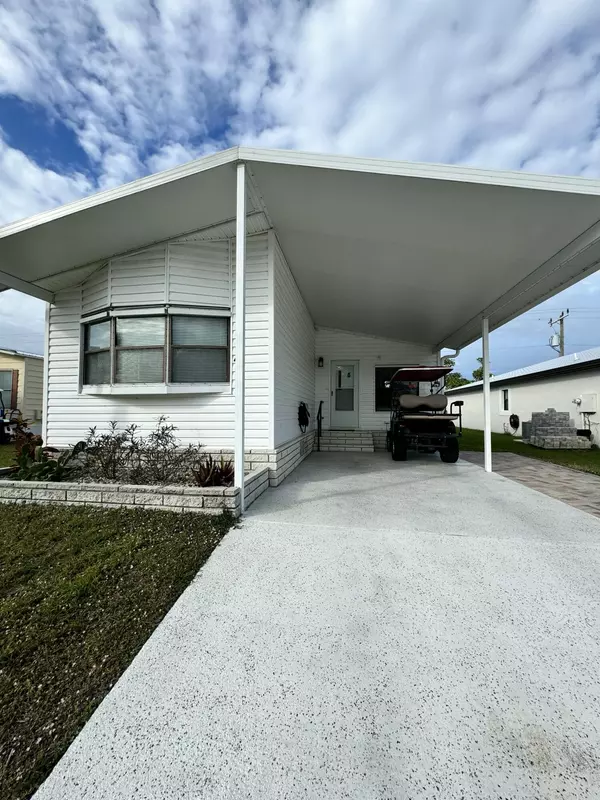 49 Ipanema WAY, Fort Pierce, FL 34951