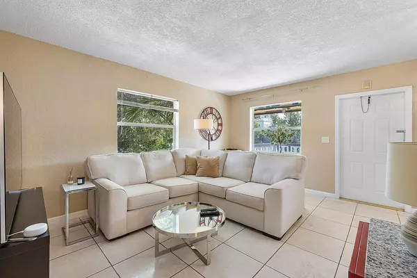 Wilton Manors, FL 33334,2741 NE 8th AVE 20