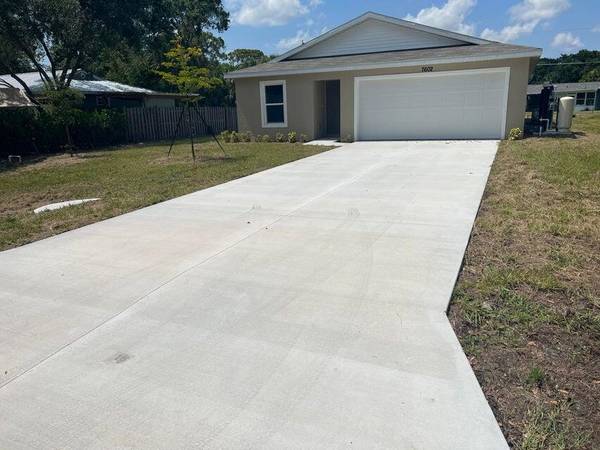 7602 Pensacola RD, Fort Pierce, FL 34951