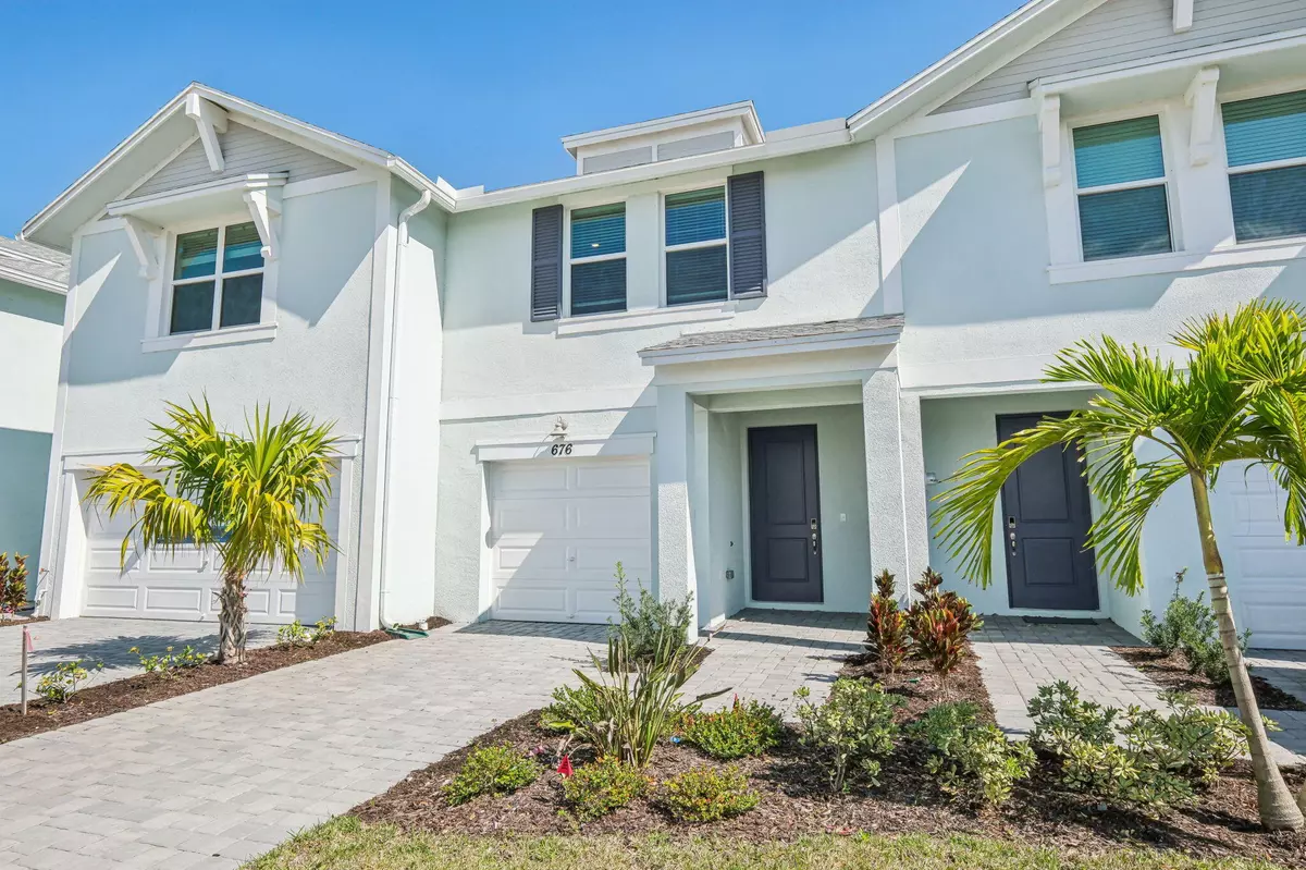 Fort Pierce, FL 34982,676 Salisbury CIR