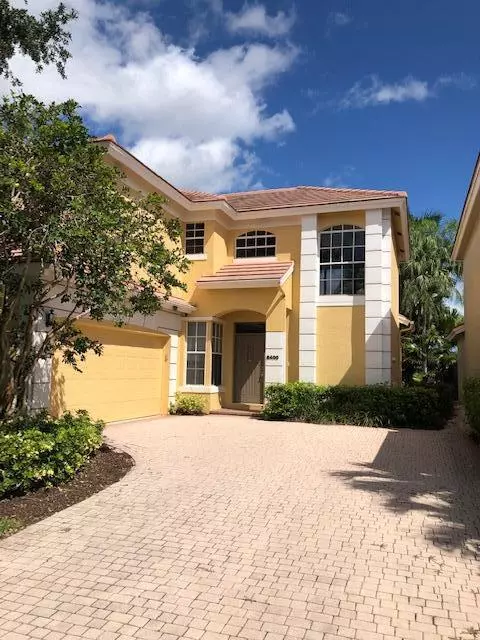 8400 Heritage Club DR, West Palm Beach, FL 33412