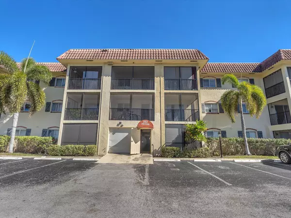 Pompano Beach, FL 33060,253 S Cypress RD 238