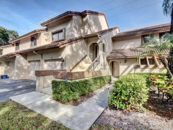 Boca Raton, FL 33486,5700 Coach House CIR B