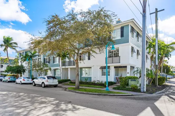 260 NE 3rd ST 4-F, Delray Beach, FL 33444