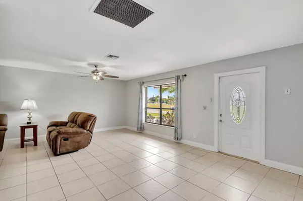 Royal Palm Beach, FL 33411,220 Cordoba CIR