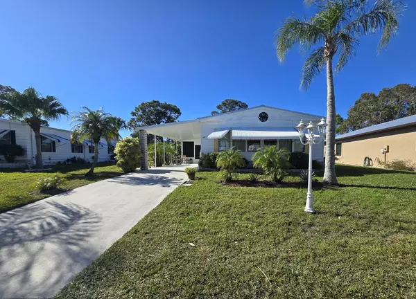 12 Ecuador CT, Fort Pierce, FL 34951