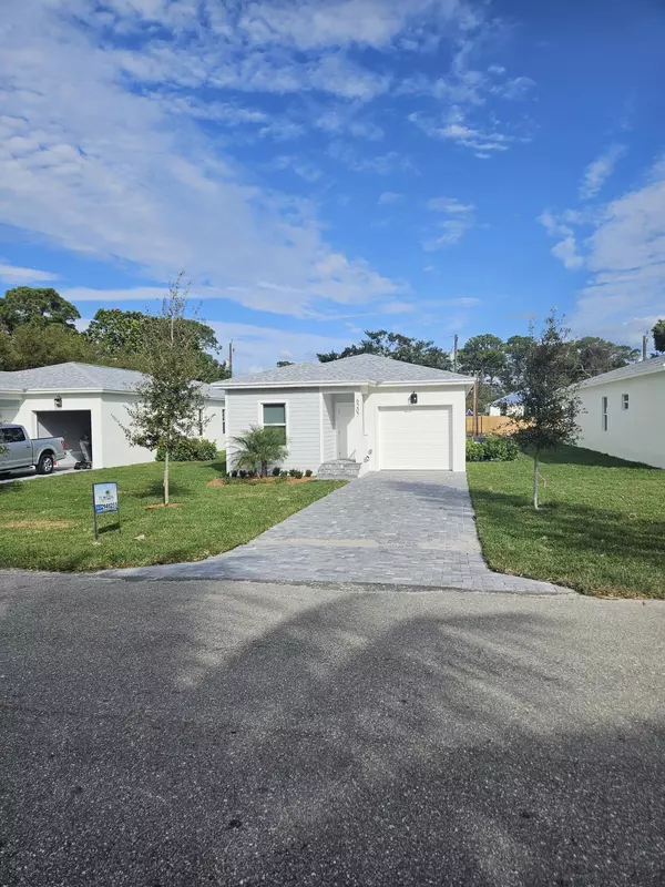 Stuart, FL 34997,5207 SE Isabelita AVE