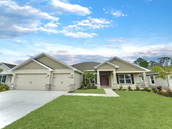 8324 Amalfi CIR, Fort Pierce, FL 34951