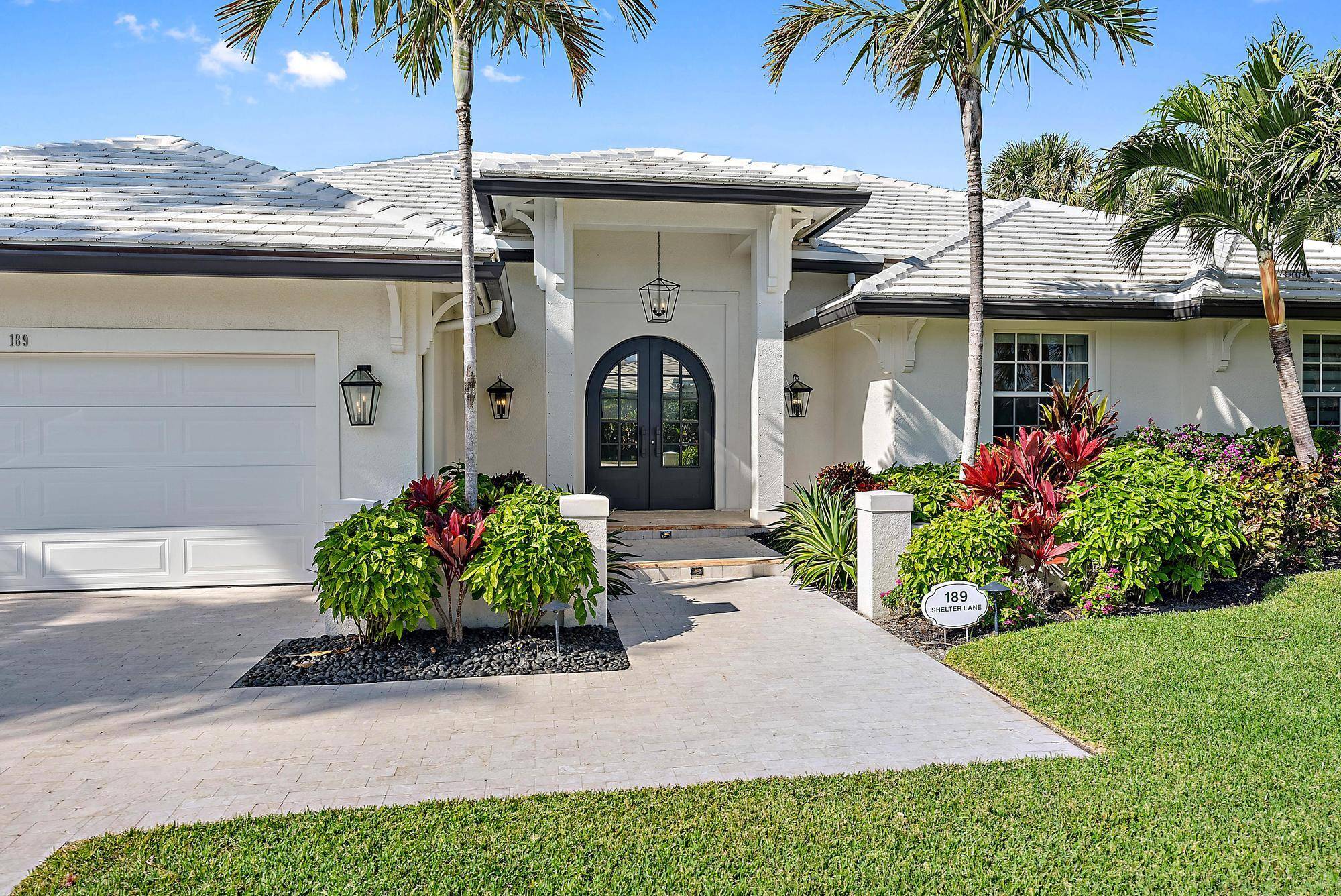 Jupiter Inlet Colony, FL 33469,189 Shelter LN